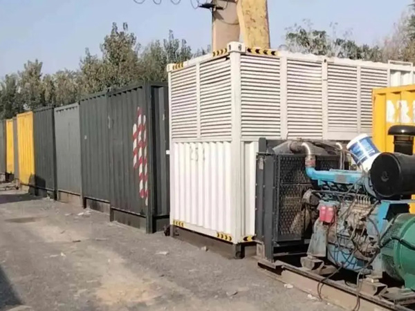 临泉200KW柴油发电机机组每小时油耗是多少?